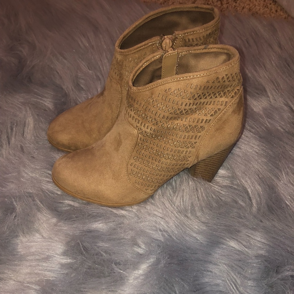 Me too tan booties size 8